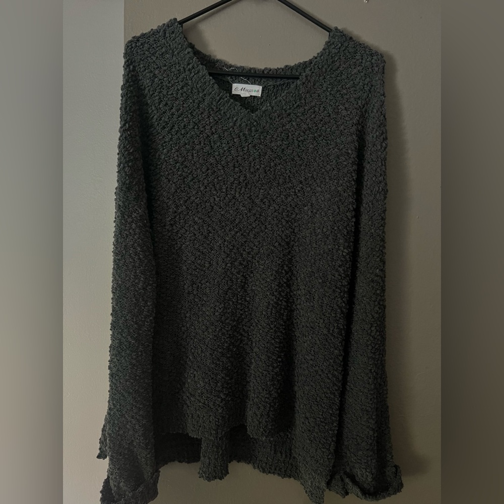 MACARON Women's Oversized Sweater